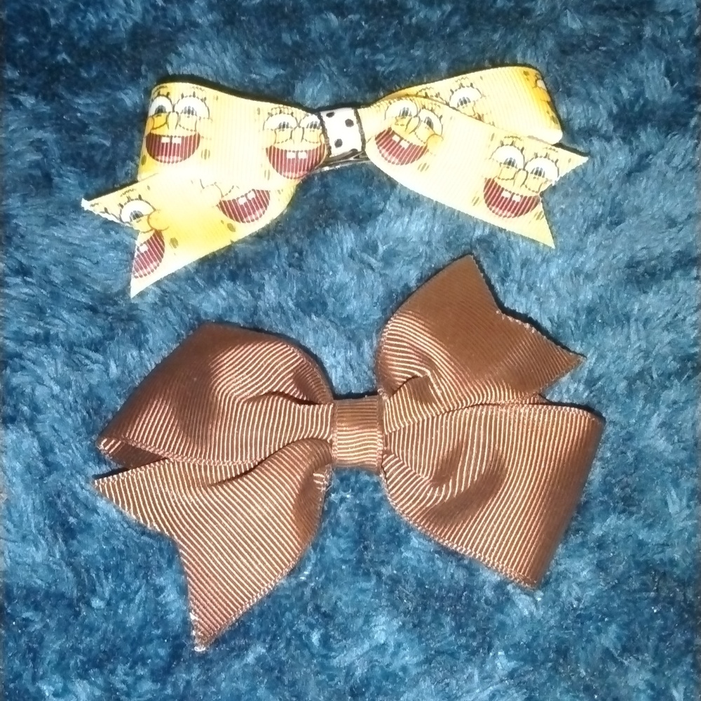 Handmade Hair Bow set of 2 Sponge Bob Square Pants Barrette and Solid Brown Clip